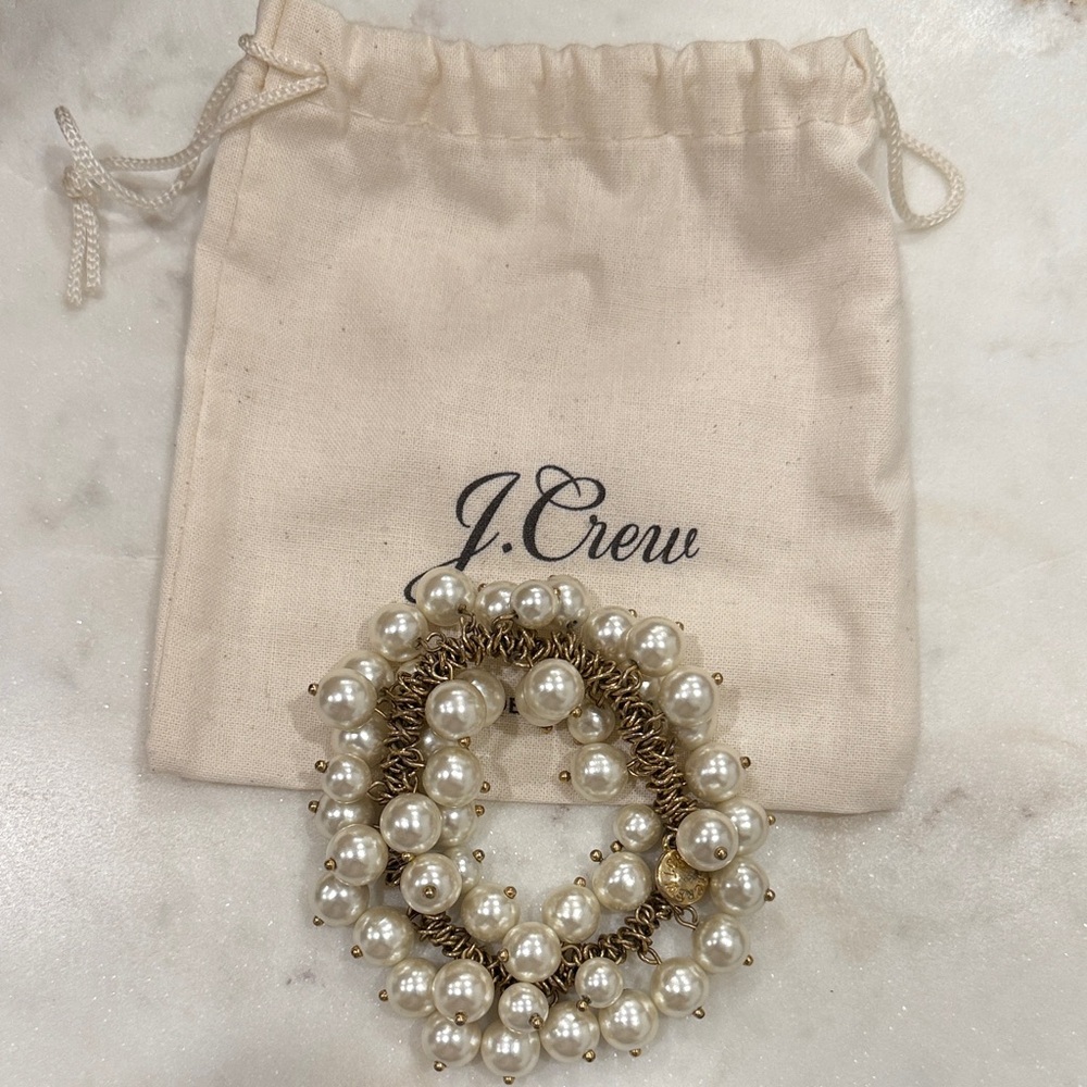 J.Crew Vintage Gold and Pearl Style Stretch Bracelet